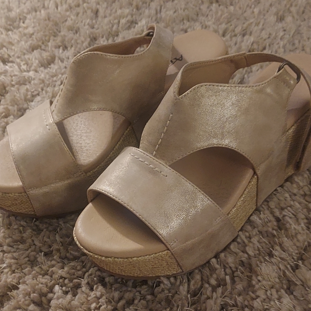 Antelope platform sandals